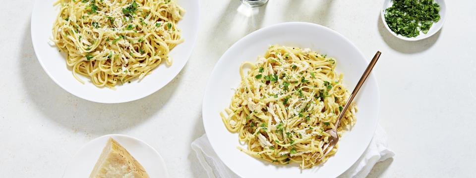QUINOA PASTA CHICKEN CARBONARA